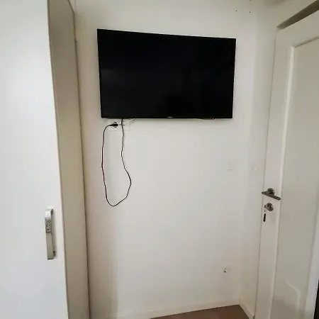 Fisher King Apartments *